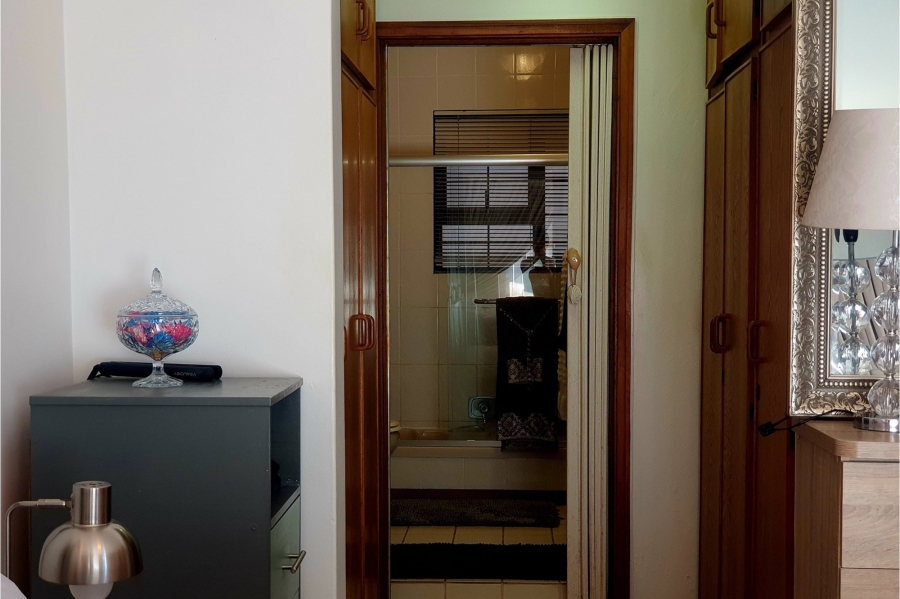 3 Bedroom Property for Sale in Mossel Bay Central Western Cape